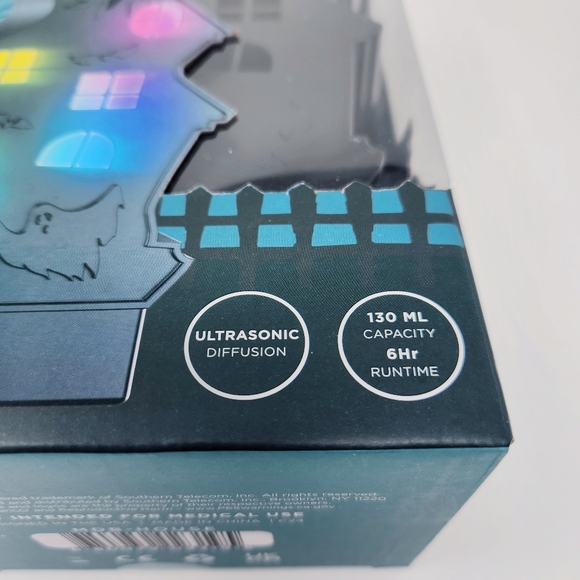 Mahli Haunted House Aroma Diffuser Color Changing Lights Halloween Decor - Picture 4 of 4